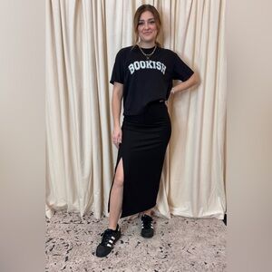 Comfort colors boxy tee NEW Bookish M